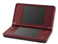 Nintendo DSi XL (1870590) Nintendo DSi XL (1870590)